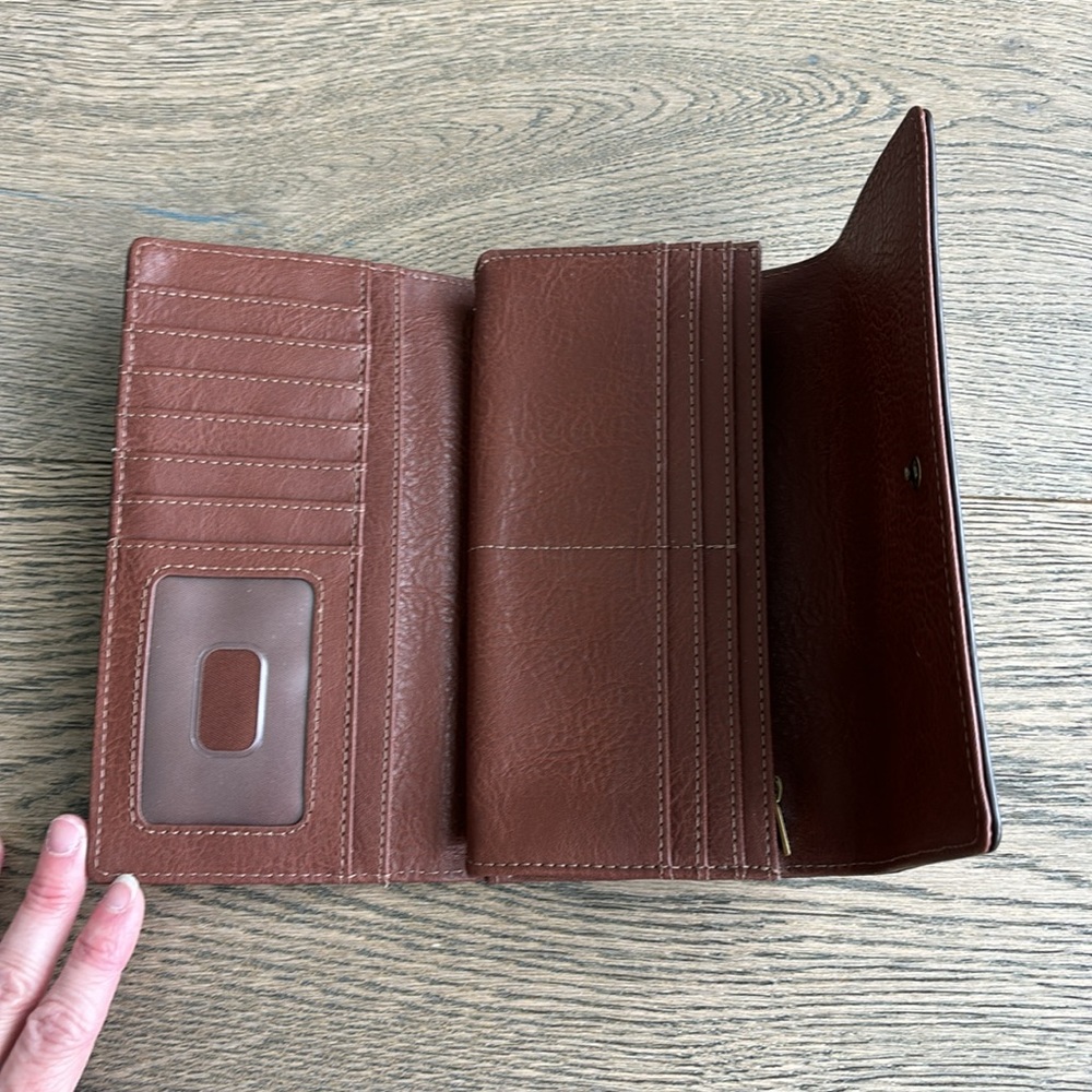 Fossil Logan Large Wallet - image 4